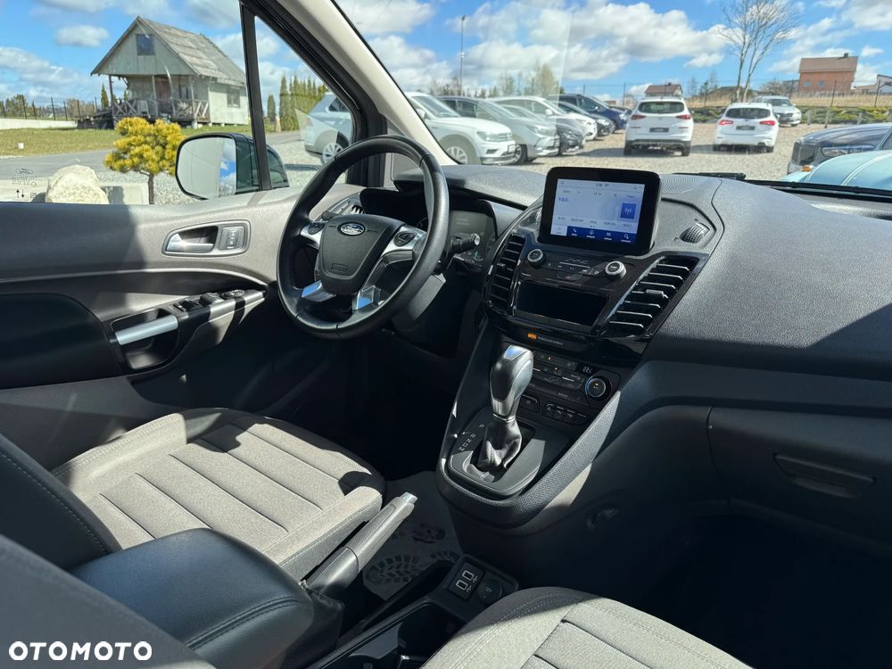 Ford Tourneo Connect Grand - 12