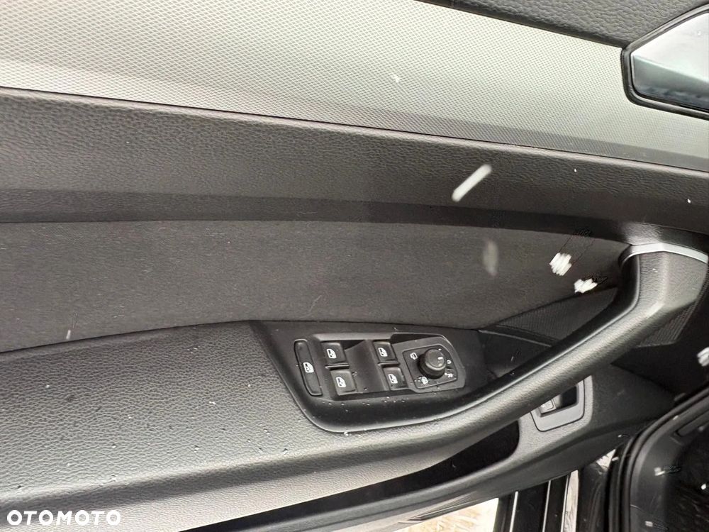 Volkswagen Passat Variant 1.8 TSI BMT Highline DSG - 8