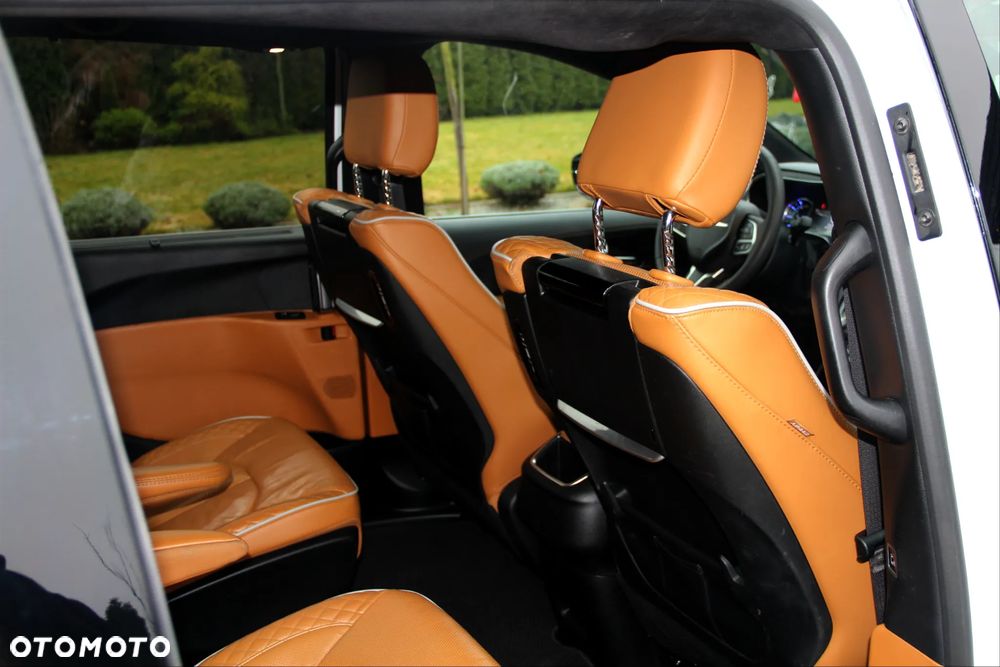 Chrysler Pacifica - 23