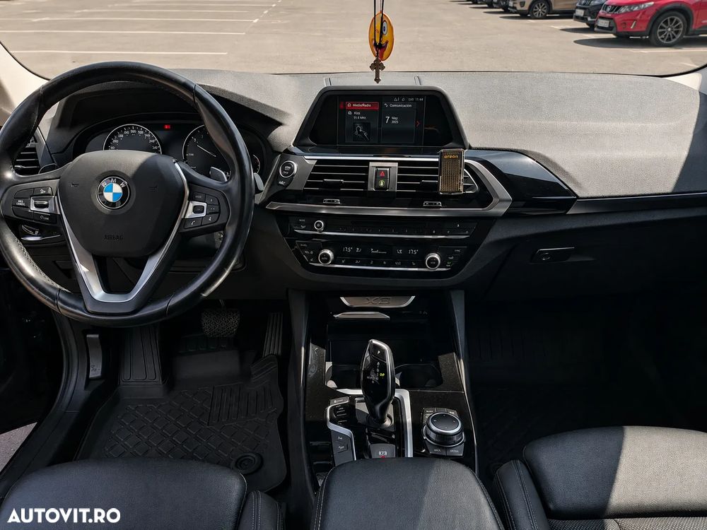 BMW X3 xDrive20d AT xLine - 6