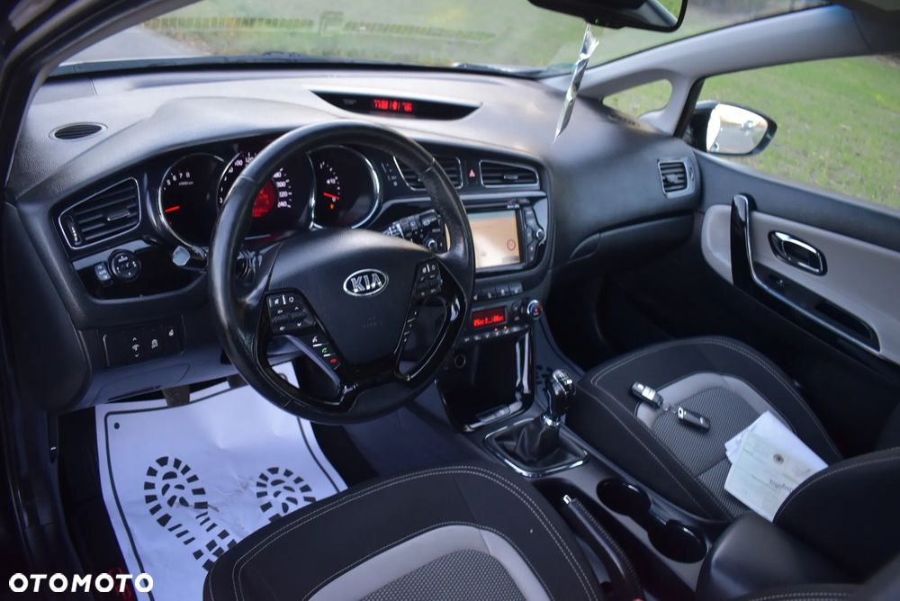 Hyundai i30 1.6 GDI Premium - 31
