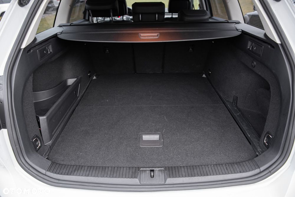 Volkswagen Passat Alltrack - 31