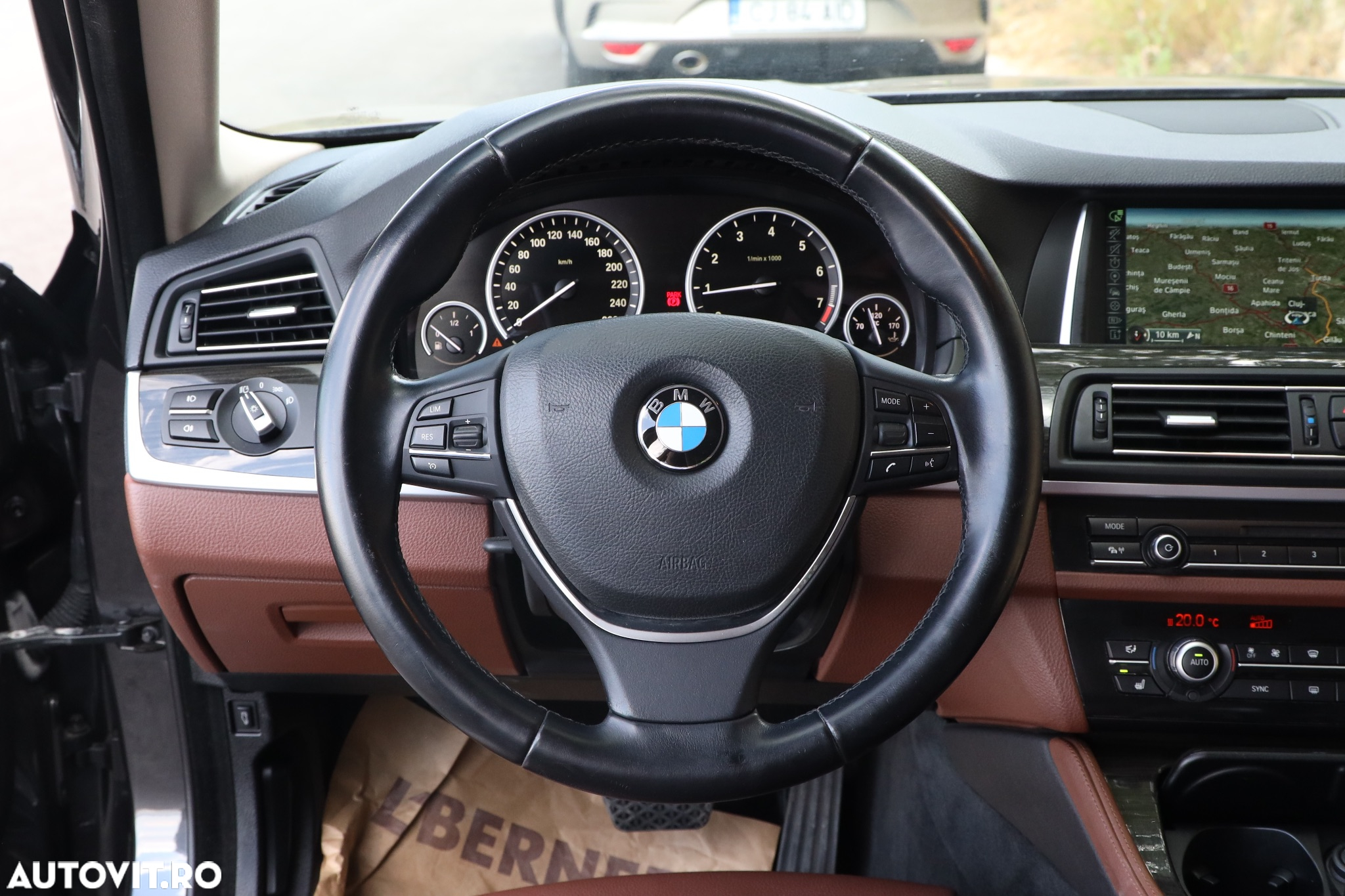 BMW Seria 5 520i Touring Aut. Luxury Line - 27