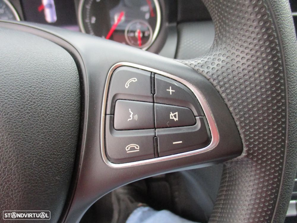 Mercedes-Benz A 180 CDI (BlueEFFICIENCY) Urban - 15