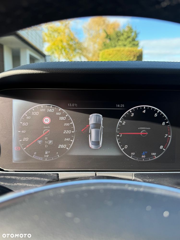 Mercedes-Benz Klasa E 300 9G-TRONIC - 17