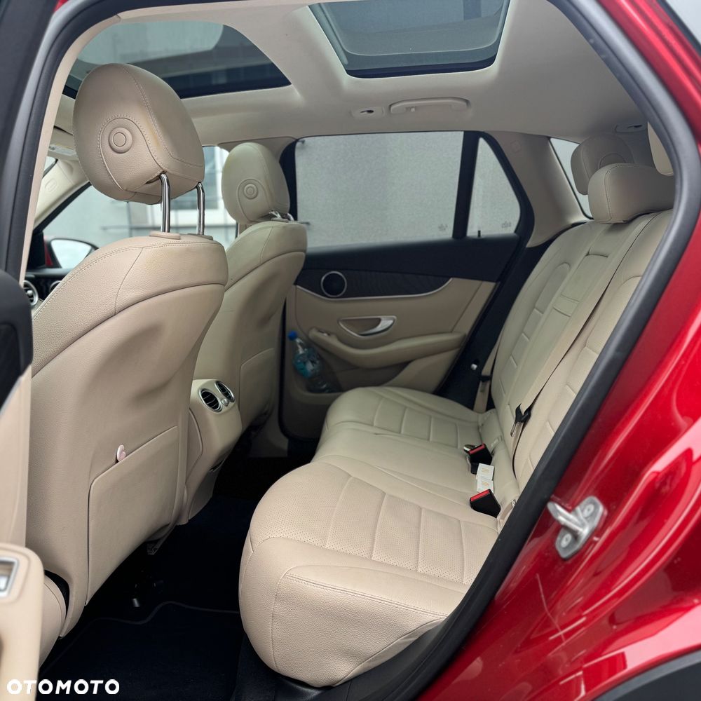 Mercedes-Benz GLC 300 4Matic 9G-TRONIC - 20