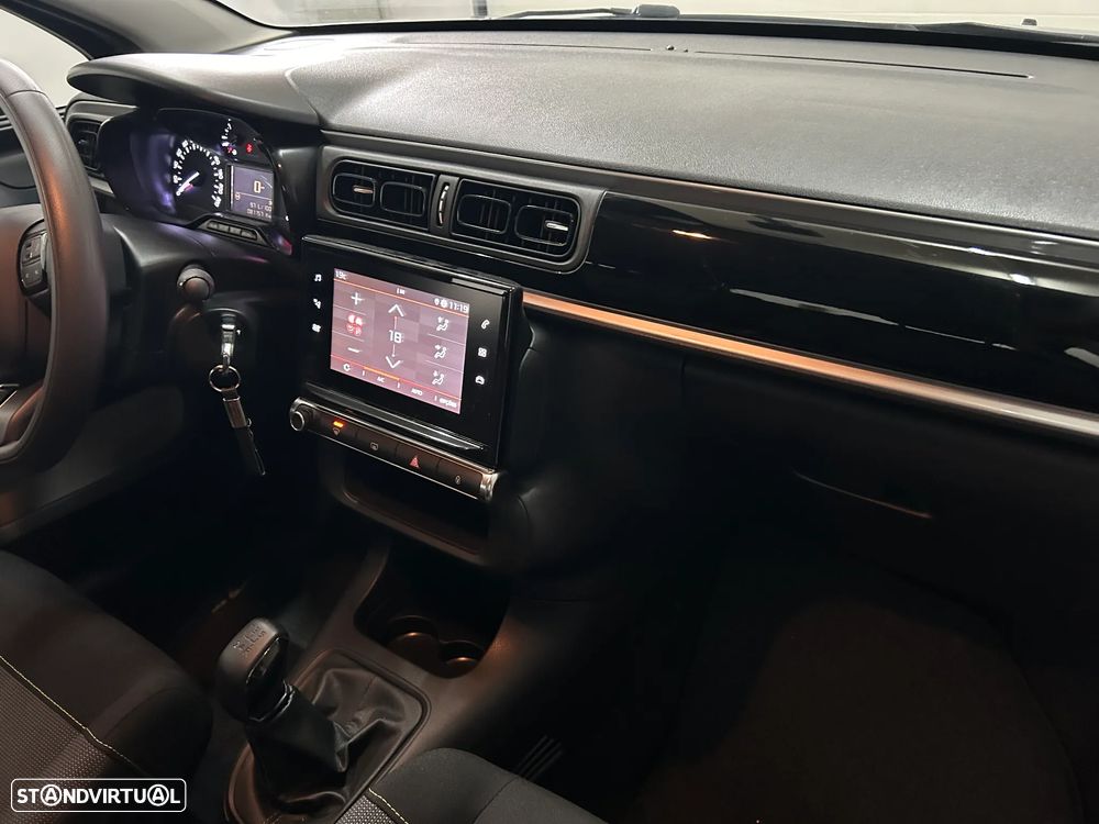 Citroën C3 1.2 PureTech Plus - 12