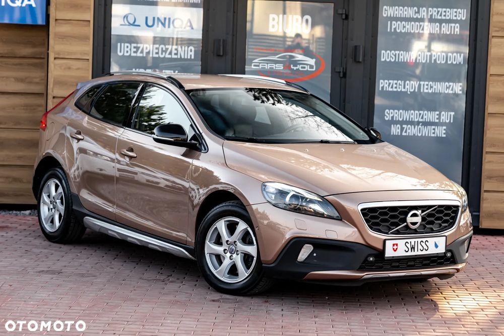Volvo V40 Cross Country T5 AWD Geartronic Summum - 2