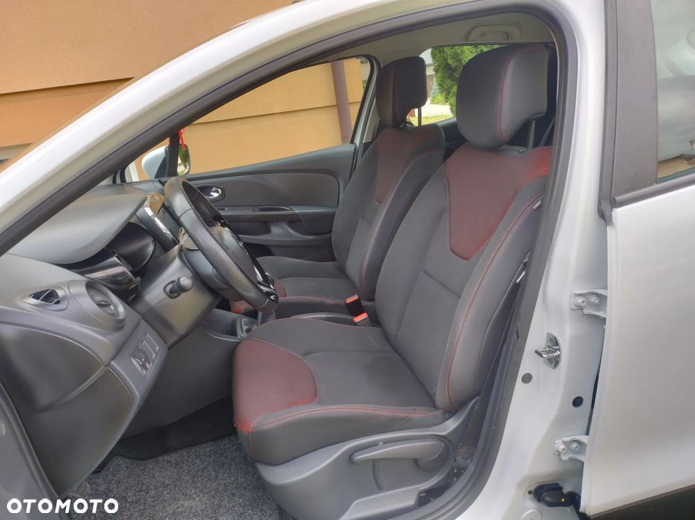 Renault Clio 1.2 16V 75 Life - 20