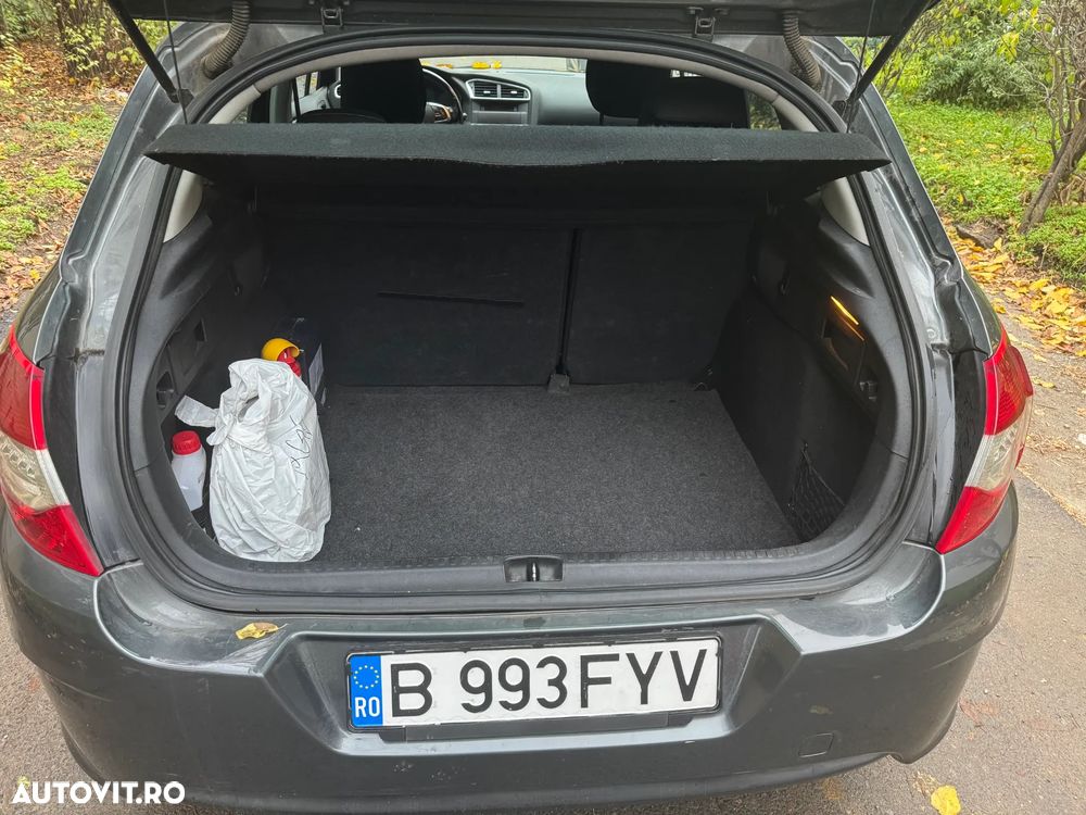 Citroën C4 1.6 HDI FAP BVM Attraction - 16