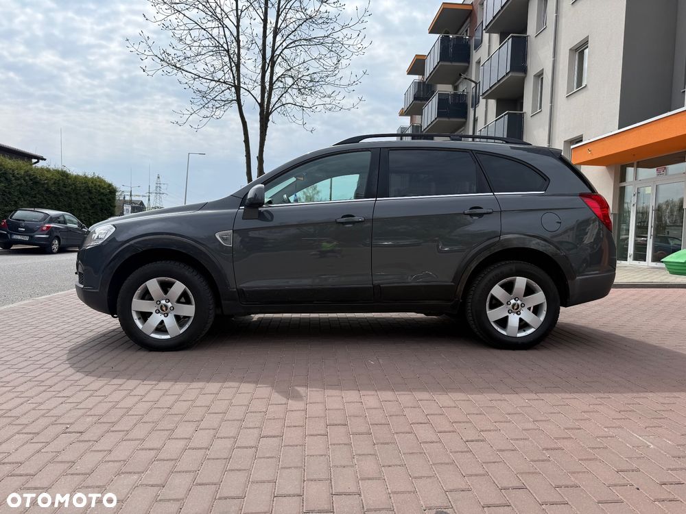 Chevrolet Captiva 2.0 2WD 7 Sitzer LS Family Edition - 7