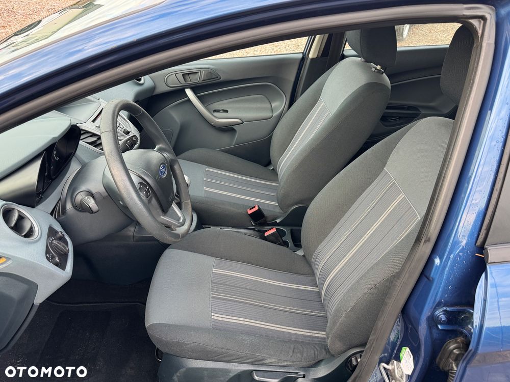 Ford Fiesta 1.25 Celebration - 17