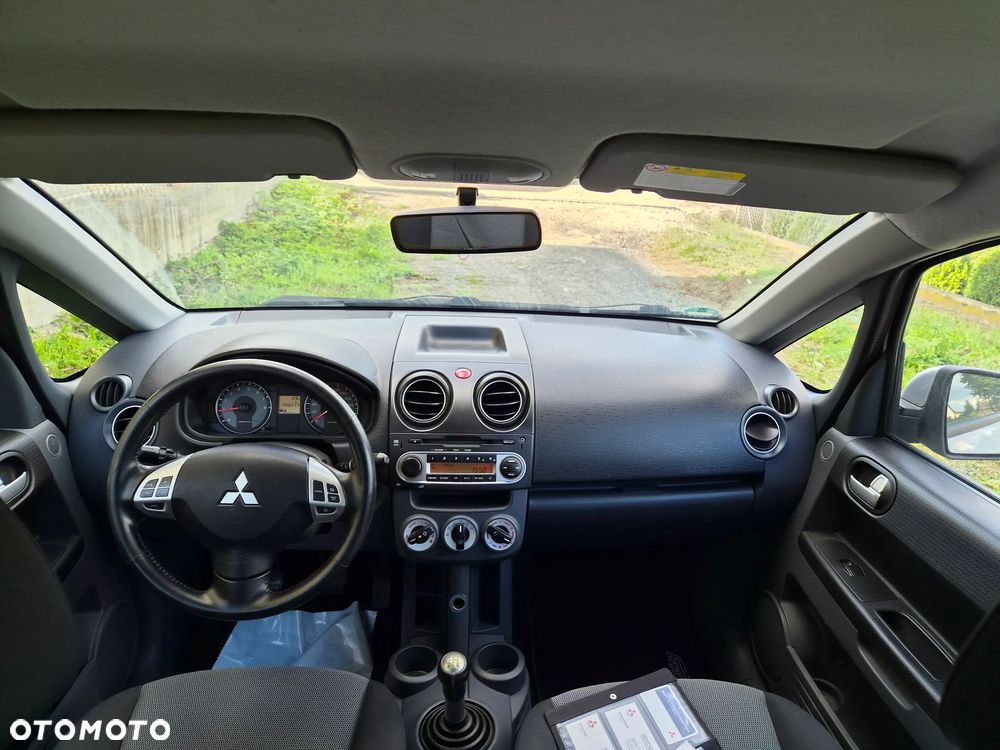 Mitsubishi Colt - 36