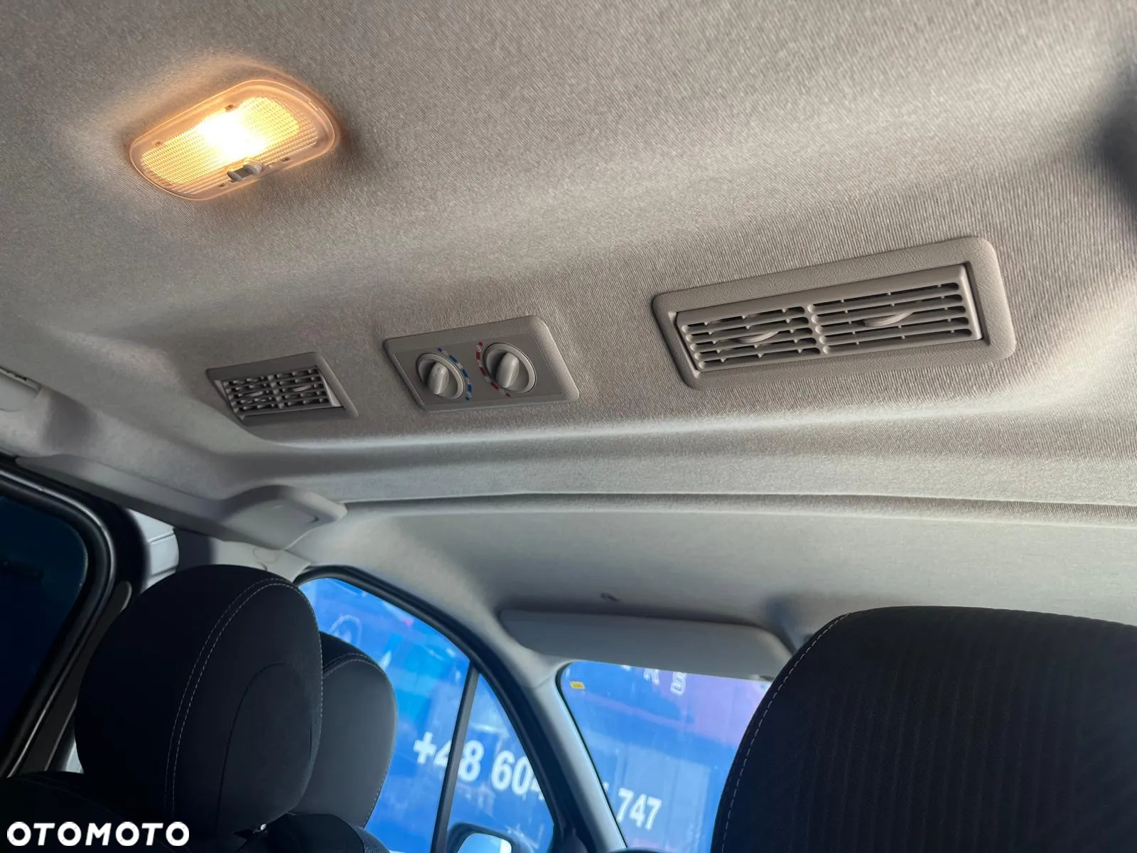 Renault Trafic - 16