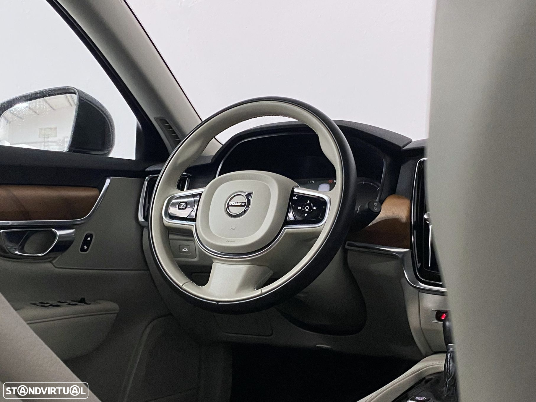 Volvo V90 2.0 D4 Inscription Geartronic - 16
