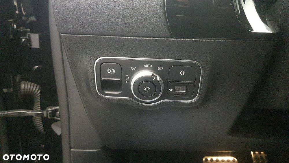 Mercedes-Benz GLA - 20