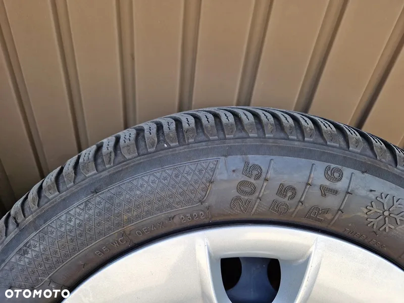 BMW Seria 3 318d DPF Touring - 23