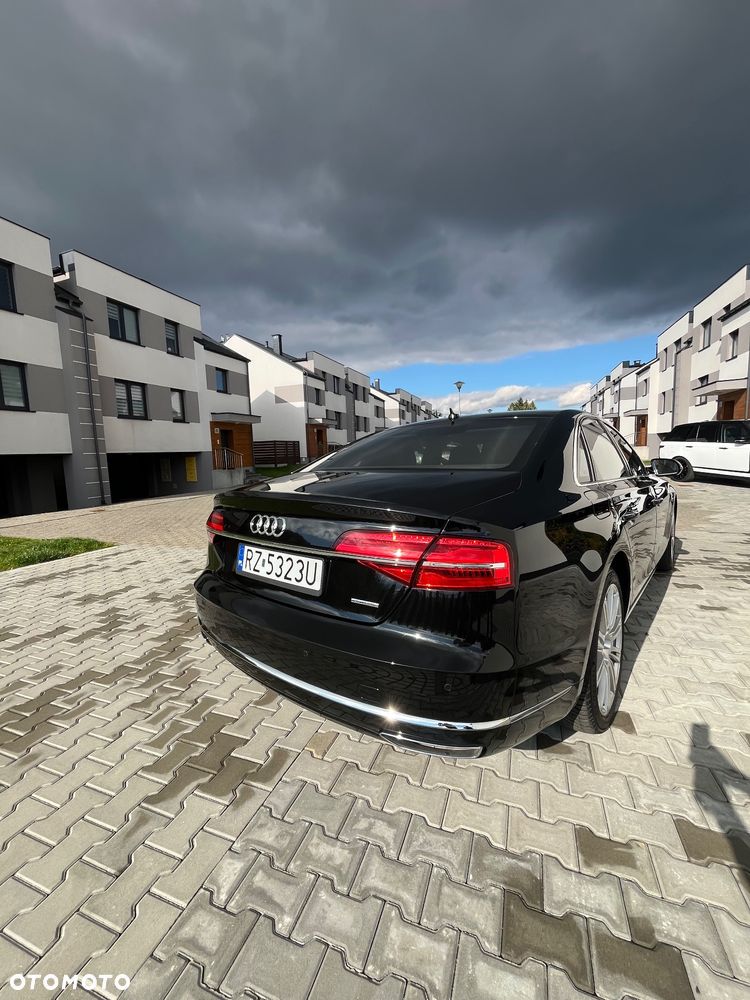 Audi A8 4.2 TDI DPF (clean diesel) quattro tiptronic - 21