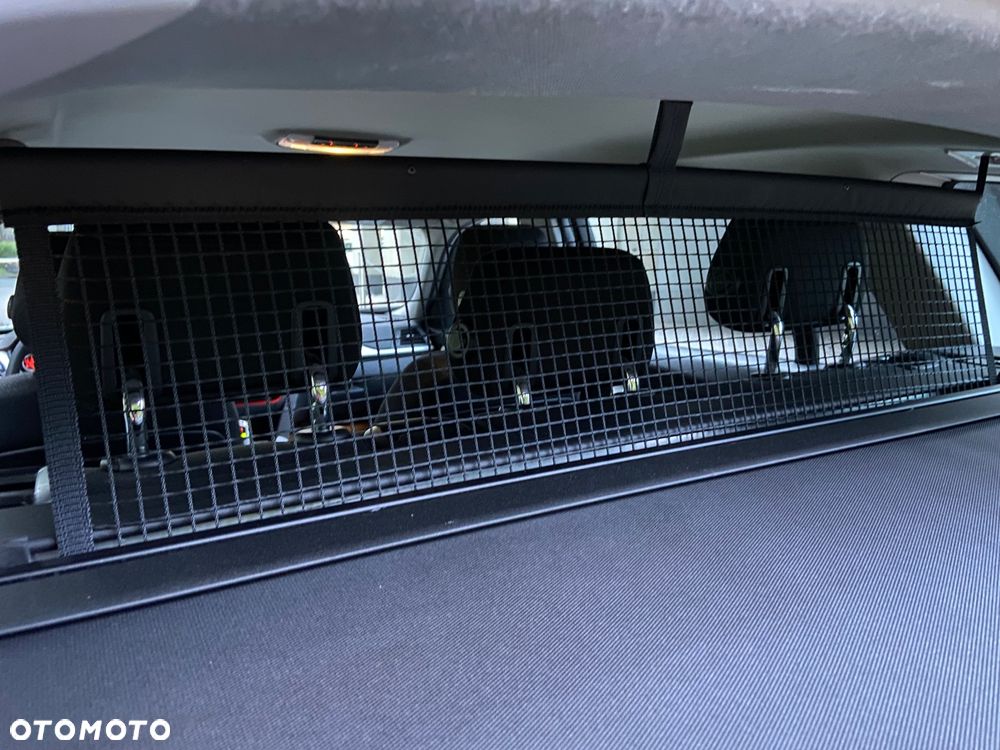 BMW Seria 3 320d - 24