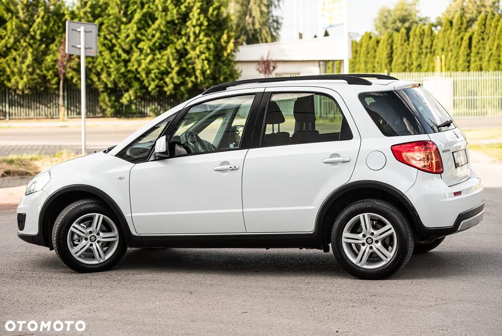 Suzuki SX4 1.6 Premium - 9