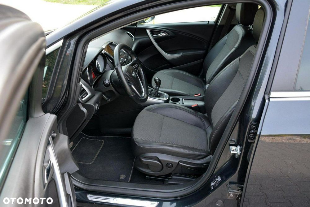 Opel Astra - 16