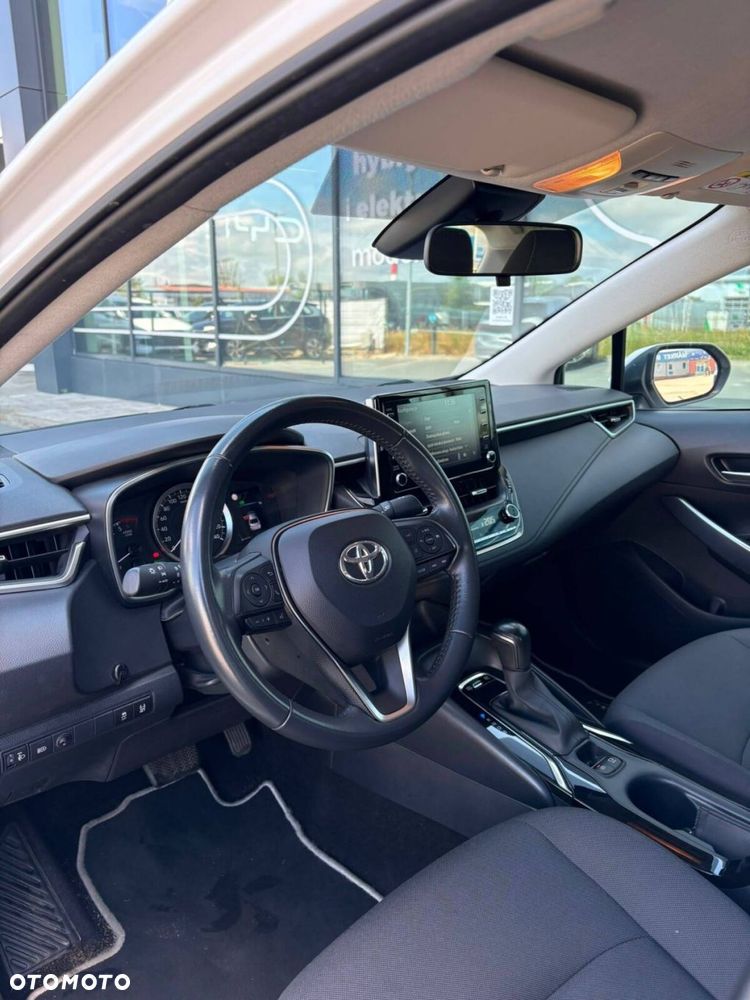 Toyota Corolla - 22