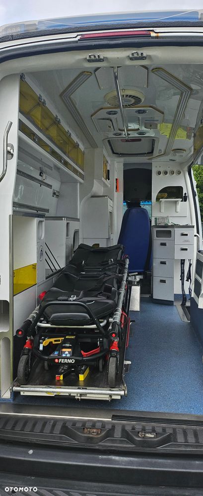 Mercedes-Benz Ambulans karetka Sprinter 319cdi automat - 38