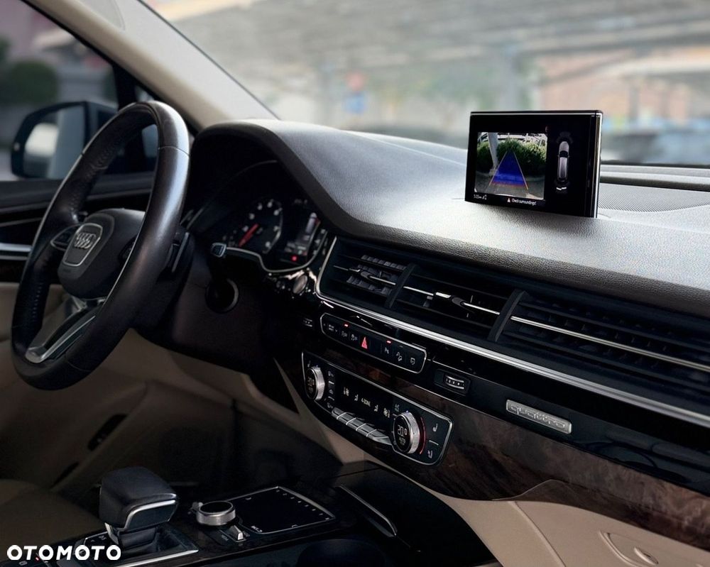 Audi Q7 - 13