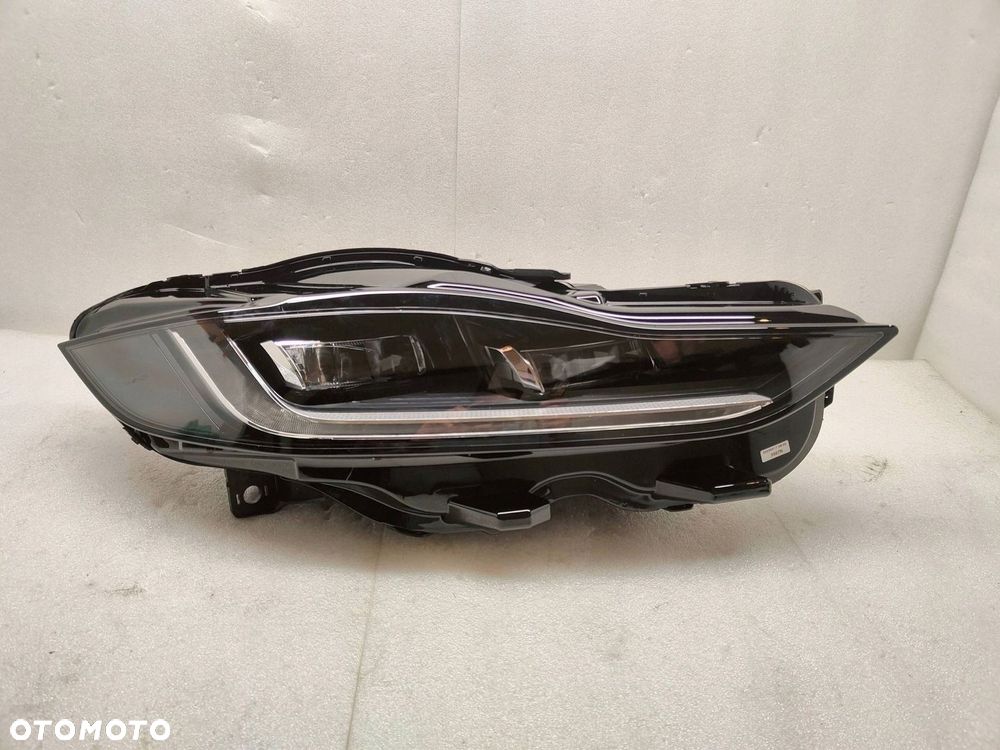 Jaguar XE X760 FULL LED HIGH Przód strona prawa LX73-13W029-HB - 1