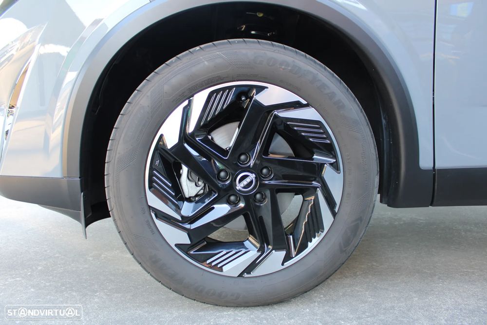 Nissan Qashqai 1.3 DIG-T Advance Xtronic - 17