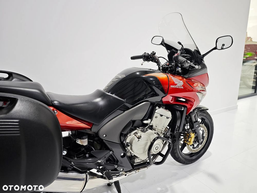 Honda CBF - 10