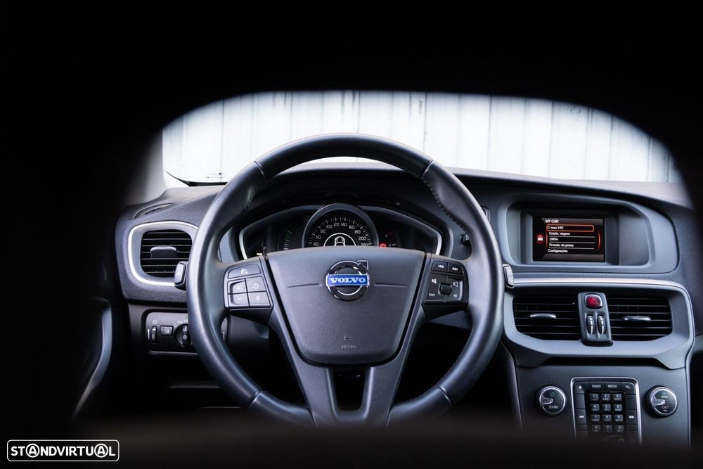 Volvo V40 Cross Country 1.6 D2 Kinetic - 13