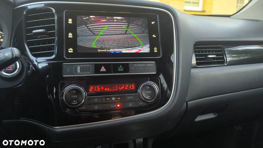 Mitsubishi Outlander 2.0 Instyle SDA 4WD CVT - 20
