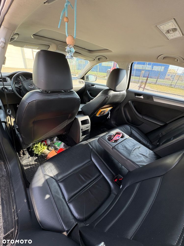 Volkswagen Jetta - 7