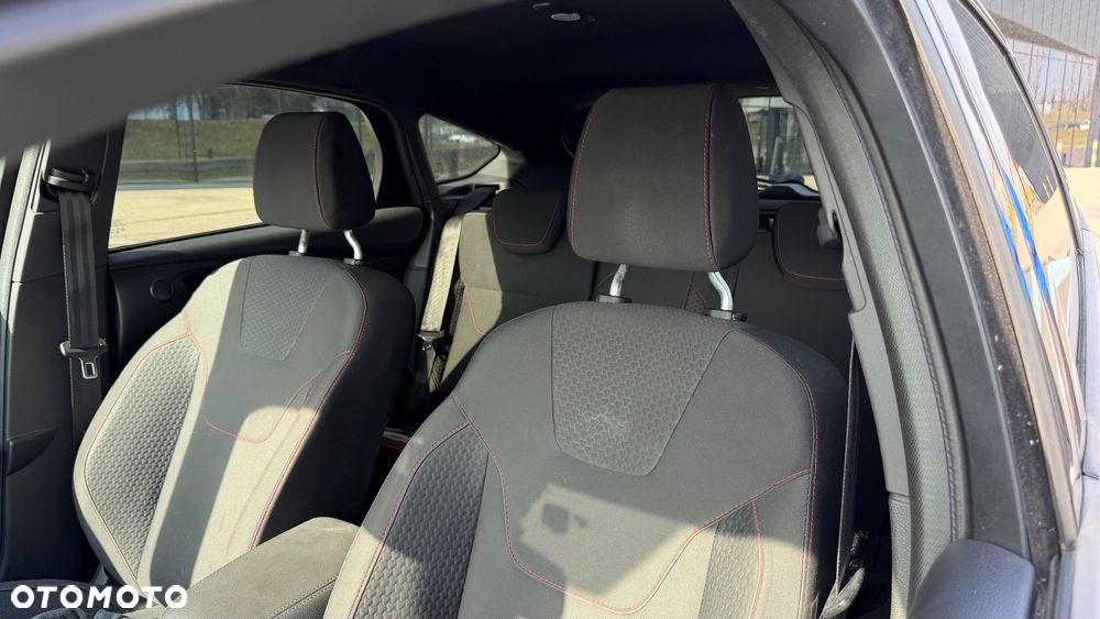 Ford Focus 2.0 TDCi ST PowerShift - 7