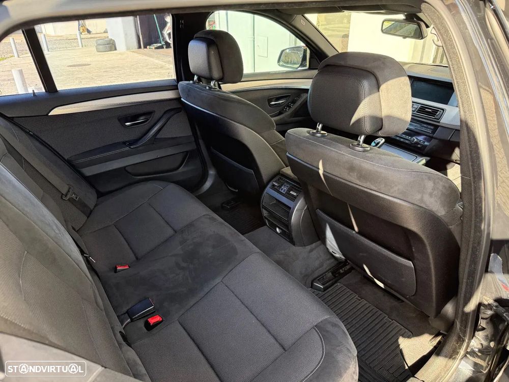 BMW 525 d Pack M Auto - 13