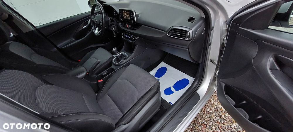 Hyundai i30 1.0 T-GDI Family - 27