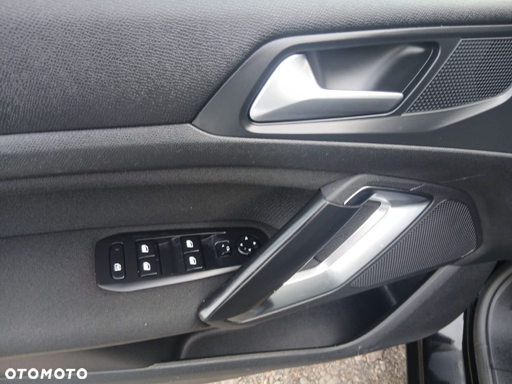 Peugeot 308 - 17