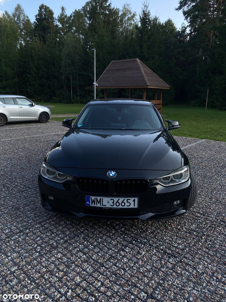 BMW Seria 3 318d - 8