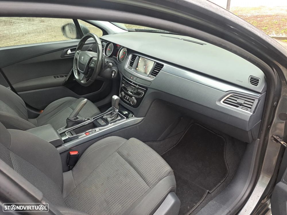 Peugeot 508 SW BlueHDi 120 EAT6 Stop&Start Business-Line - 23