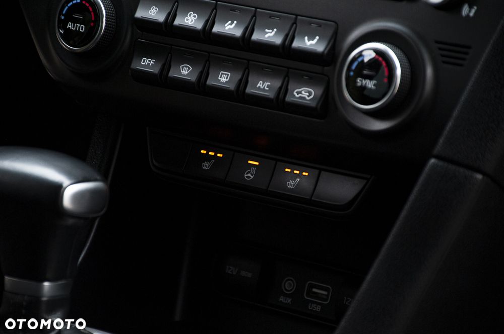 Kia Sportage 2.0 CRDI XL - 28