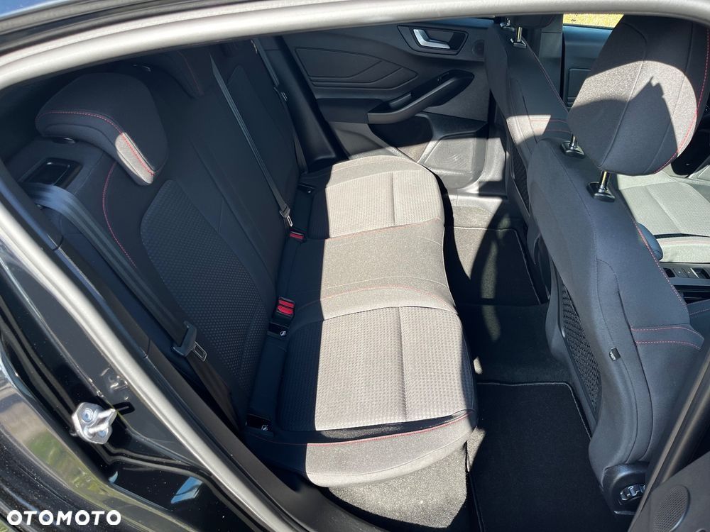 Ford Focus 2.0 EcoBlue ST-Line - 12