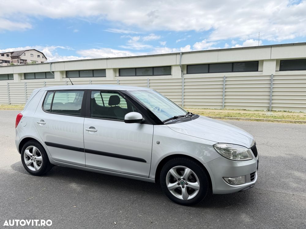 SKODA Fabia 2012 — imagine 3