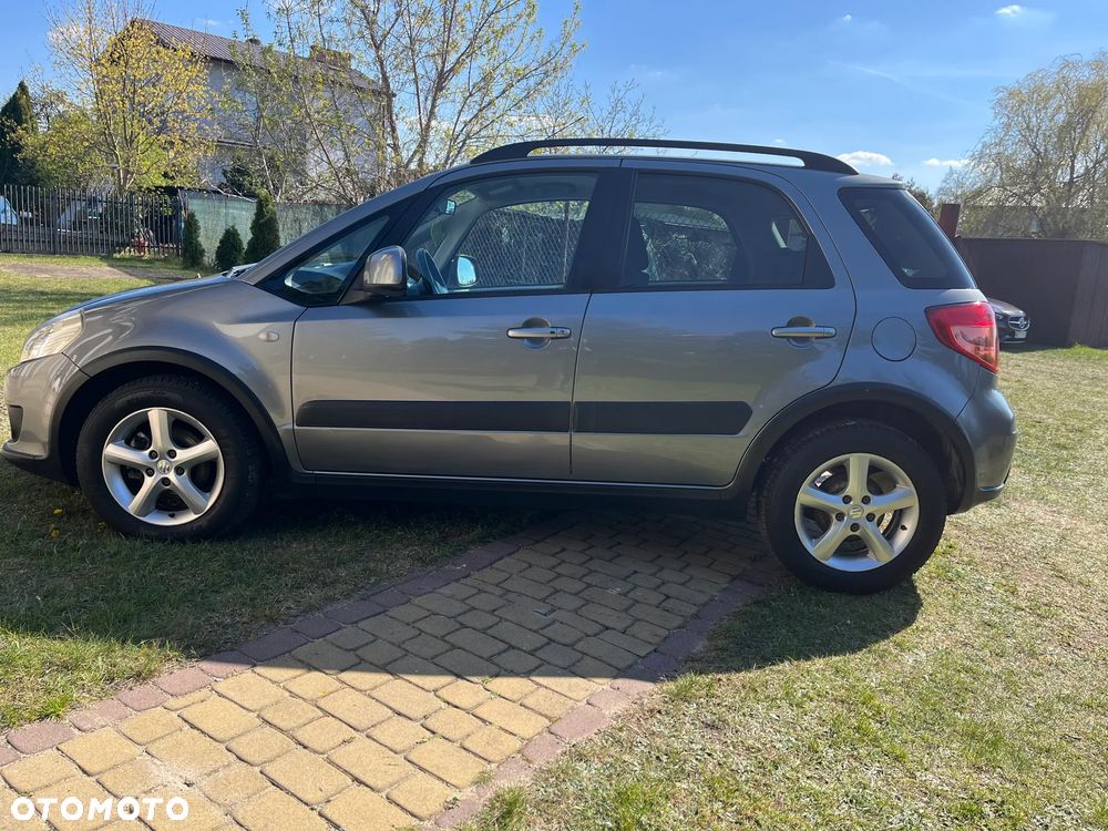 Suzuki SX4 1.6 VVT 4x2 Comfort - 10