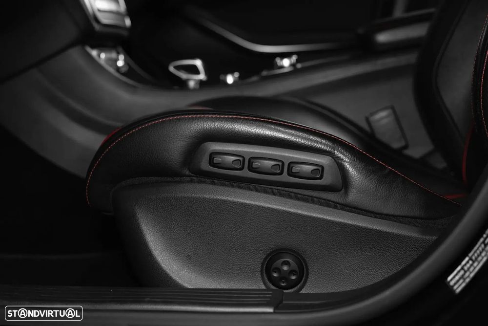 Mercedes-Benz A 45 AMG - 36