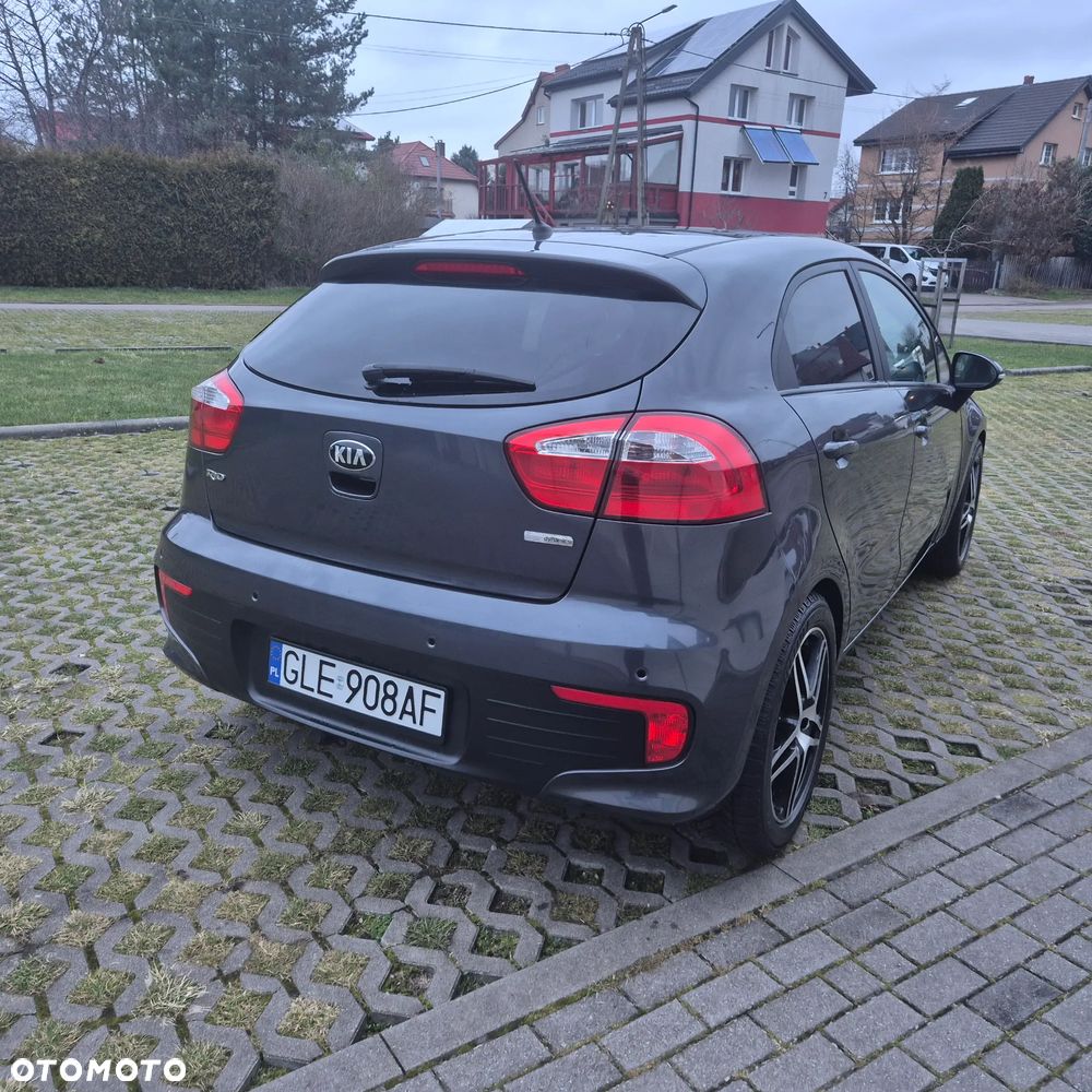 Kia Rio - 17