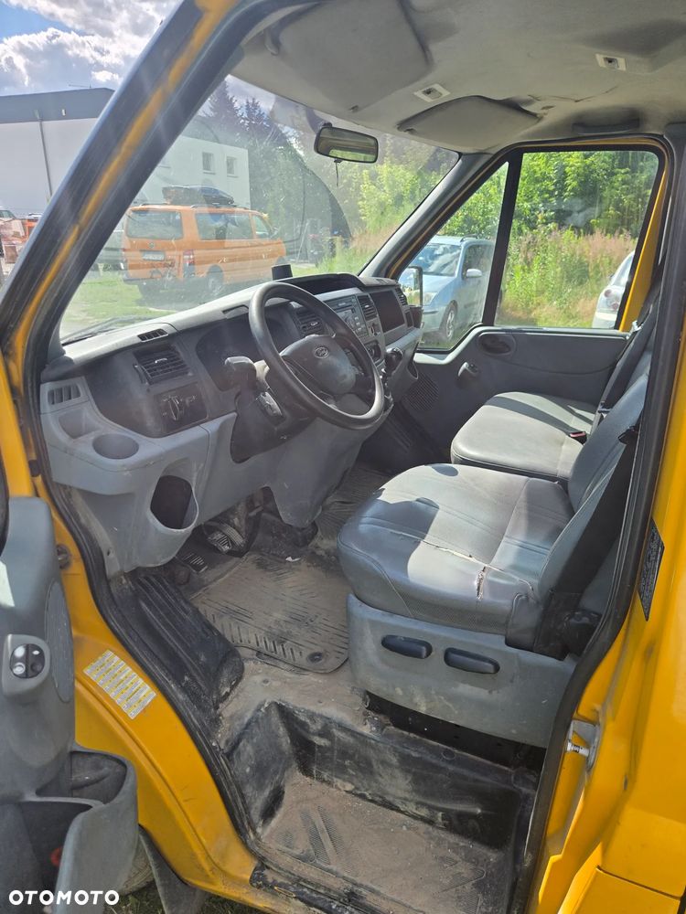 Ford Transit - 9