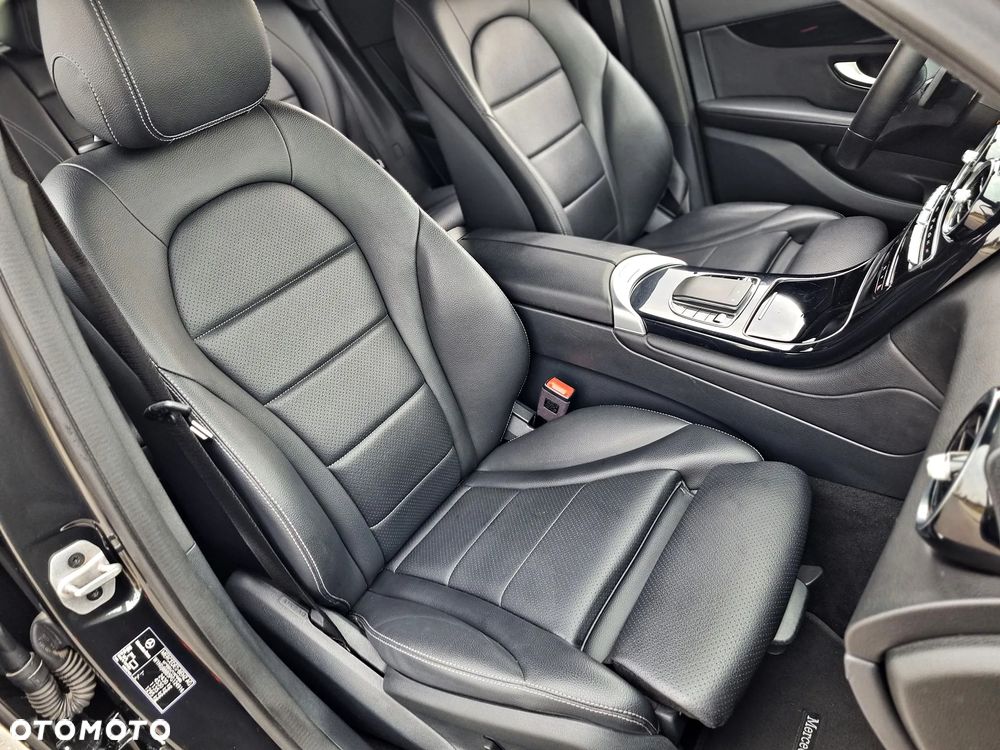 Mercedes-Benz GLC 200 4Matic 9G-TRONIC - 22