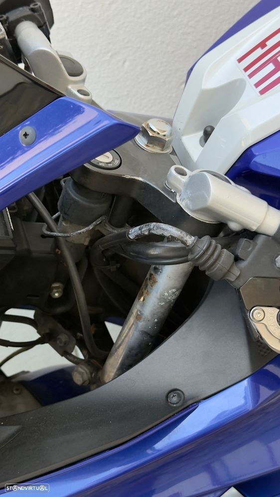 Yamaha YZF R - 6