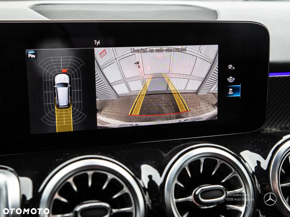 Mercedes-Benz GLB 200 d 4-Matic AMG Line 8G-DCT - 10